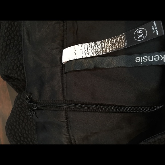 Kensie skort. Double flap front with pockets. Really comfy and cute. - Picture 3 of 3